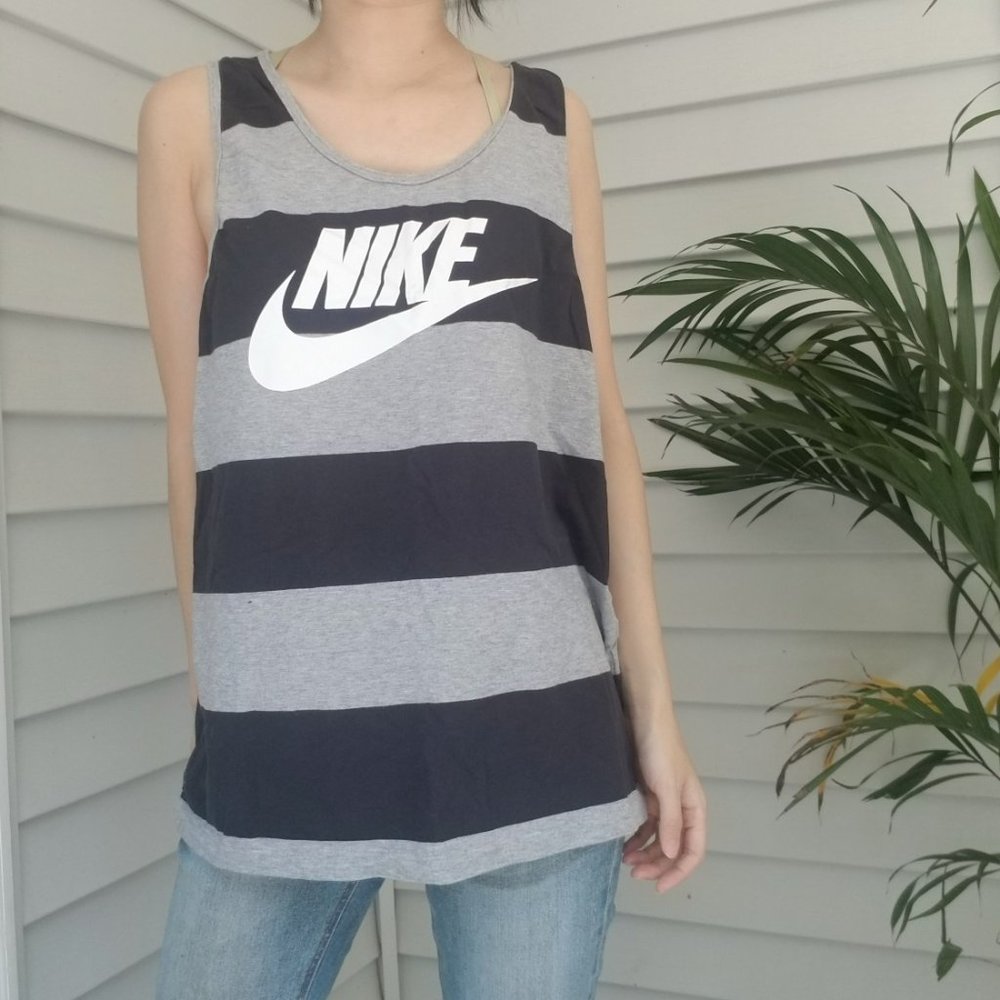 NIKE Glory Striped Tank Top - Black/Gray L